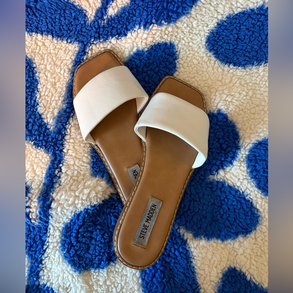 Steve Madden Women's Cream Slide Sandals